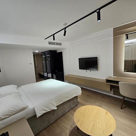 Hotel In Жепче Экстерьер фото
