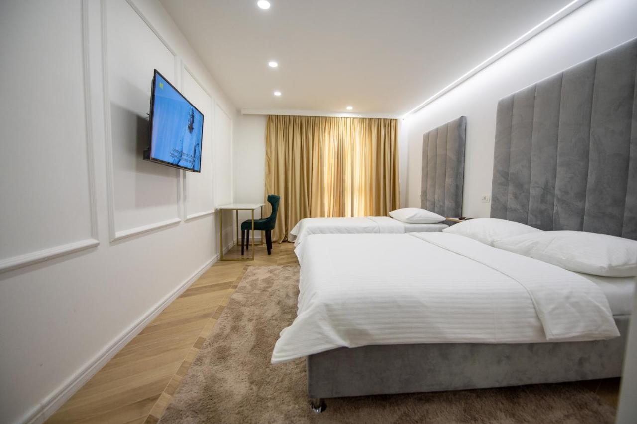 Hotel In Жепче Экстерьер фото