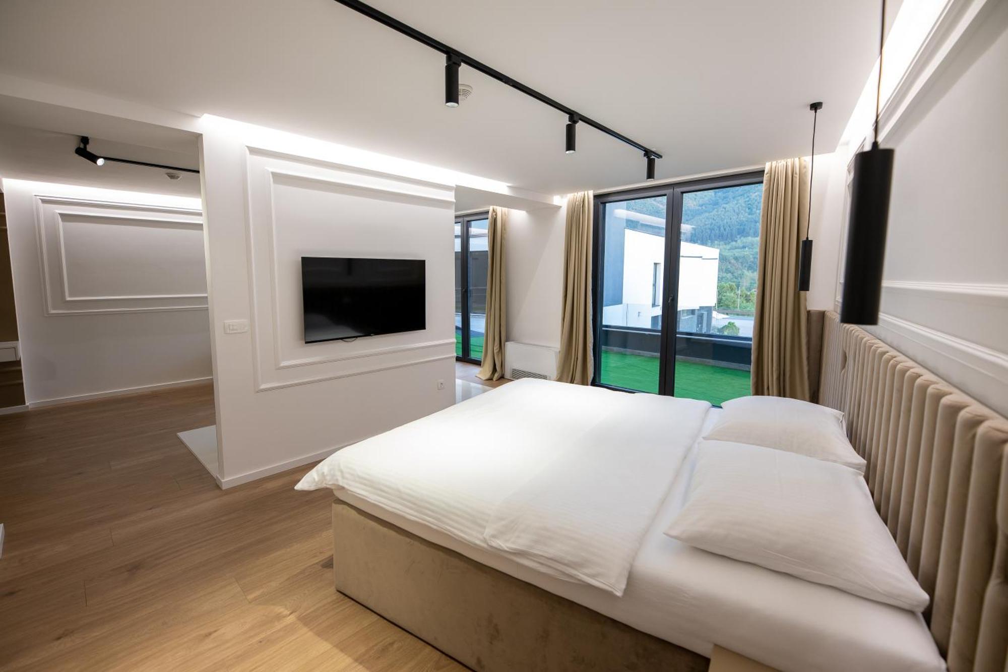 Hotel In Жепче Экстерьер фото